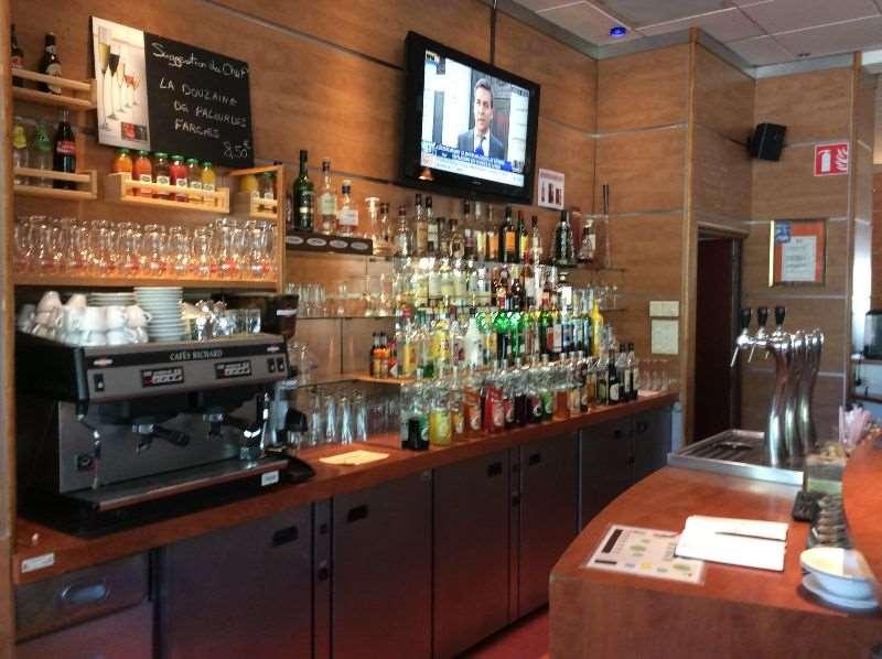 Brit Hotel Nantes Vigneux - L'Atlantel Restoran fotoğraf
