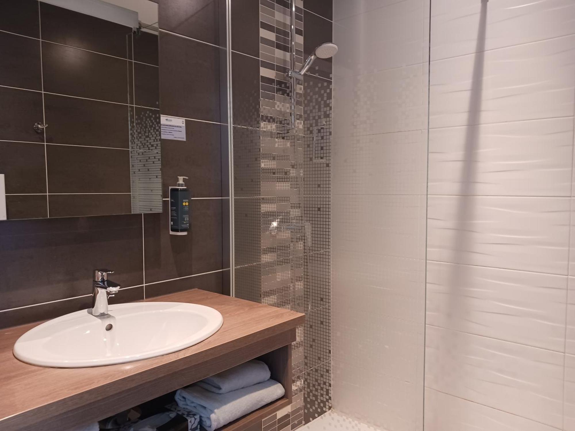 Brit Hotel Nantes Vigneux - L'Atlantel Dış mekan fotoğraf