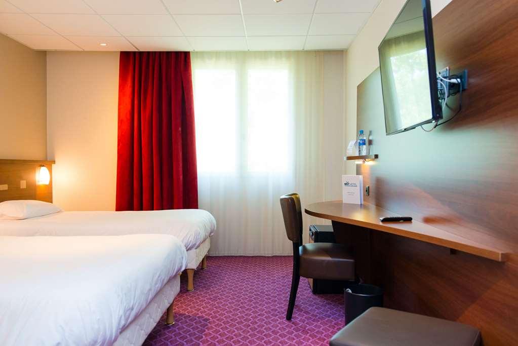 Brit Hotel Nantes Vigneux - L'Atlantel Oda fotoğraf